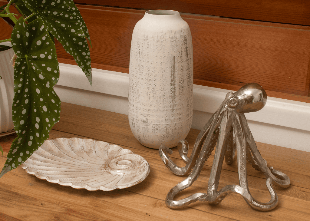 aluminium vase